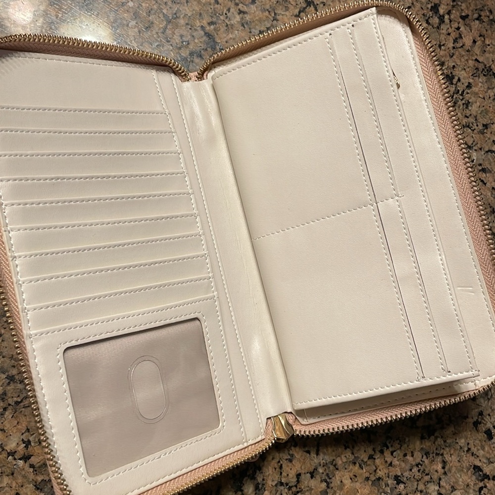 Elkie & Co. Wallet - Picture 12 of 16